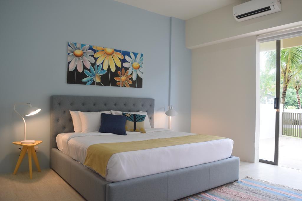 By The Sea Suites - Managed By Sdb Host Batu Ferringhi Exterior foto