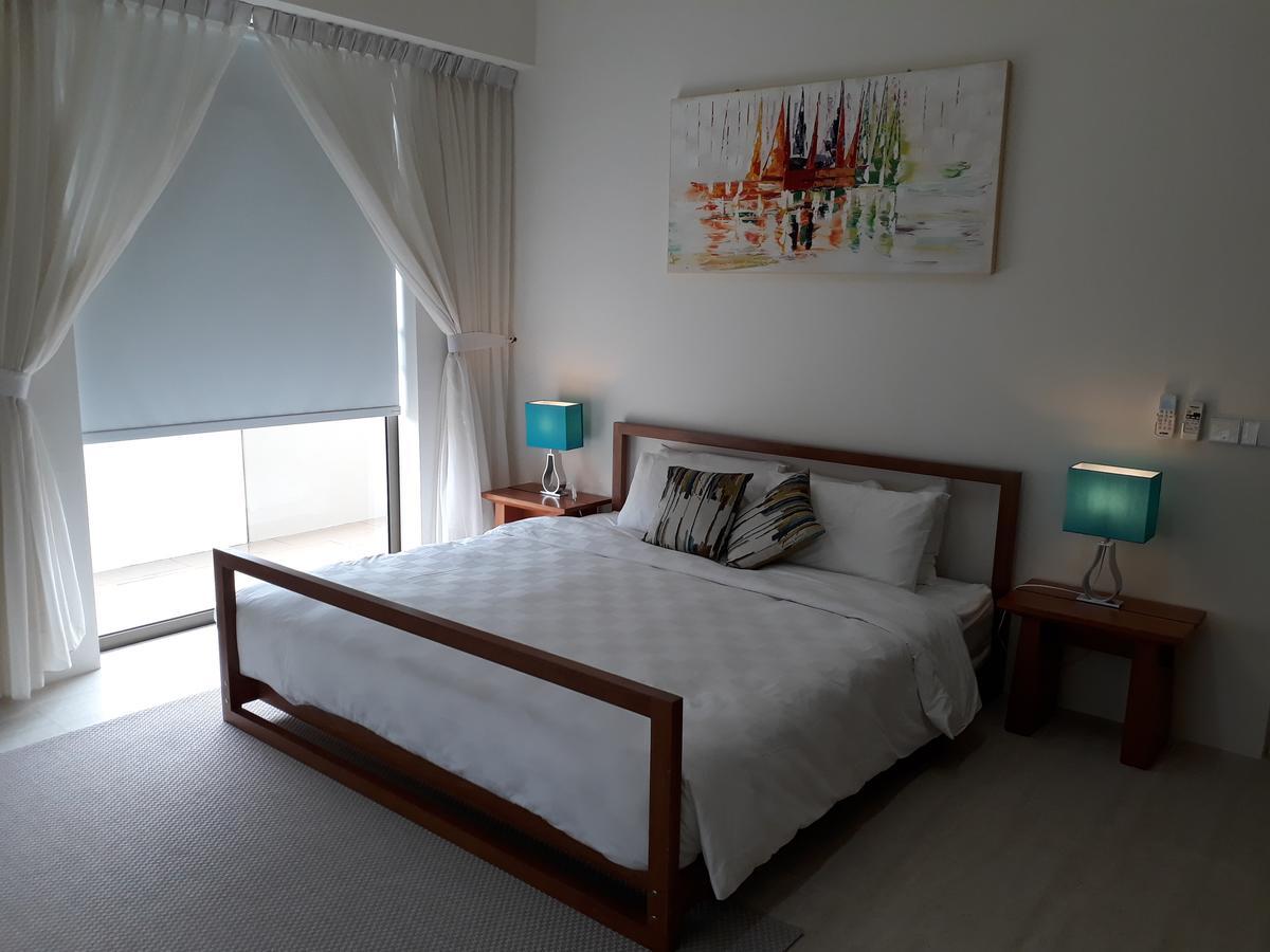 By The Sea Suites - Managed By Sdb Host Batu Ferringhi Exterior foto
